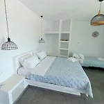 Sea Melody Tinos 2 *